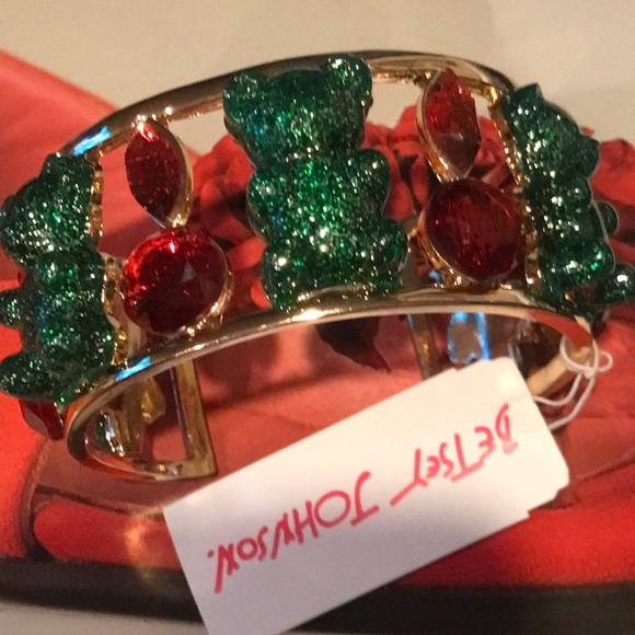 Authentic Betsy Johnson Cuff Bracelet New with tag - Picture 2 of 14